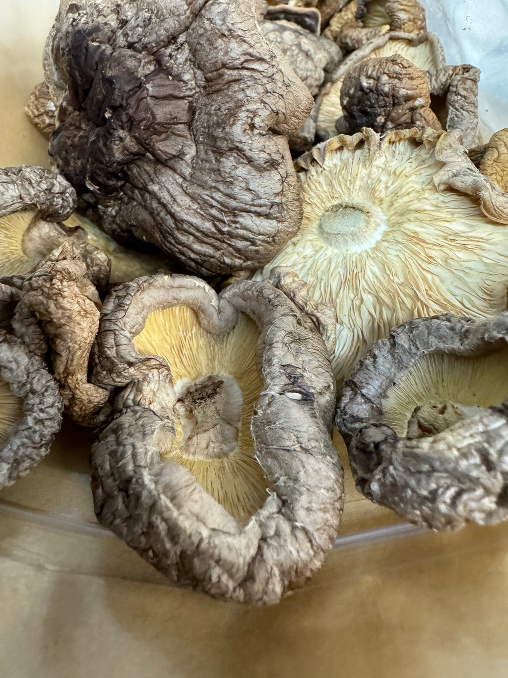 Premium Dehydrated Shiitake Mushrooms 2 oz